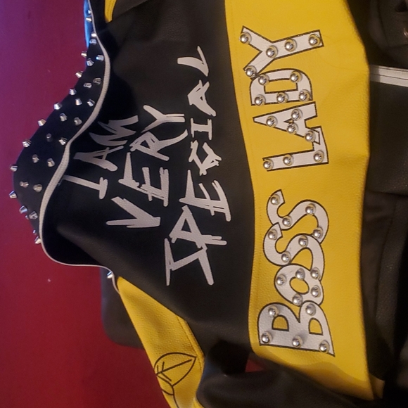 Jacket - Picture 4 of 6